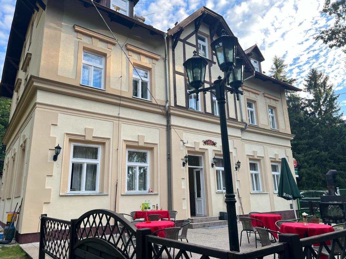 Villa Berolina Marianske Lazne Exterior foto